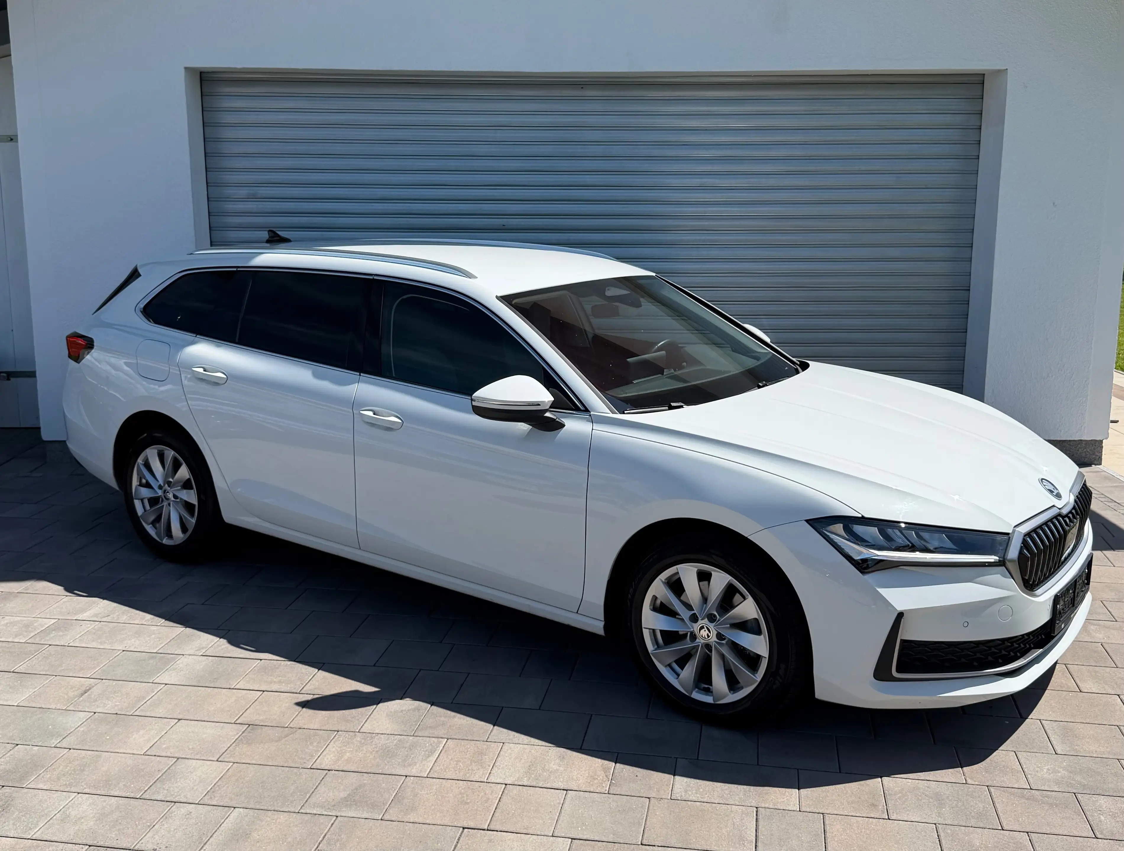 Skoda Superb Selection 2,0TDI DSG — photo 5