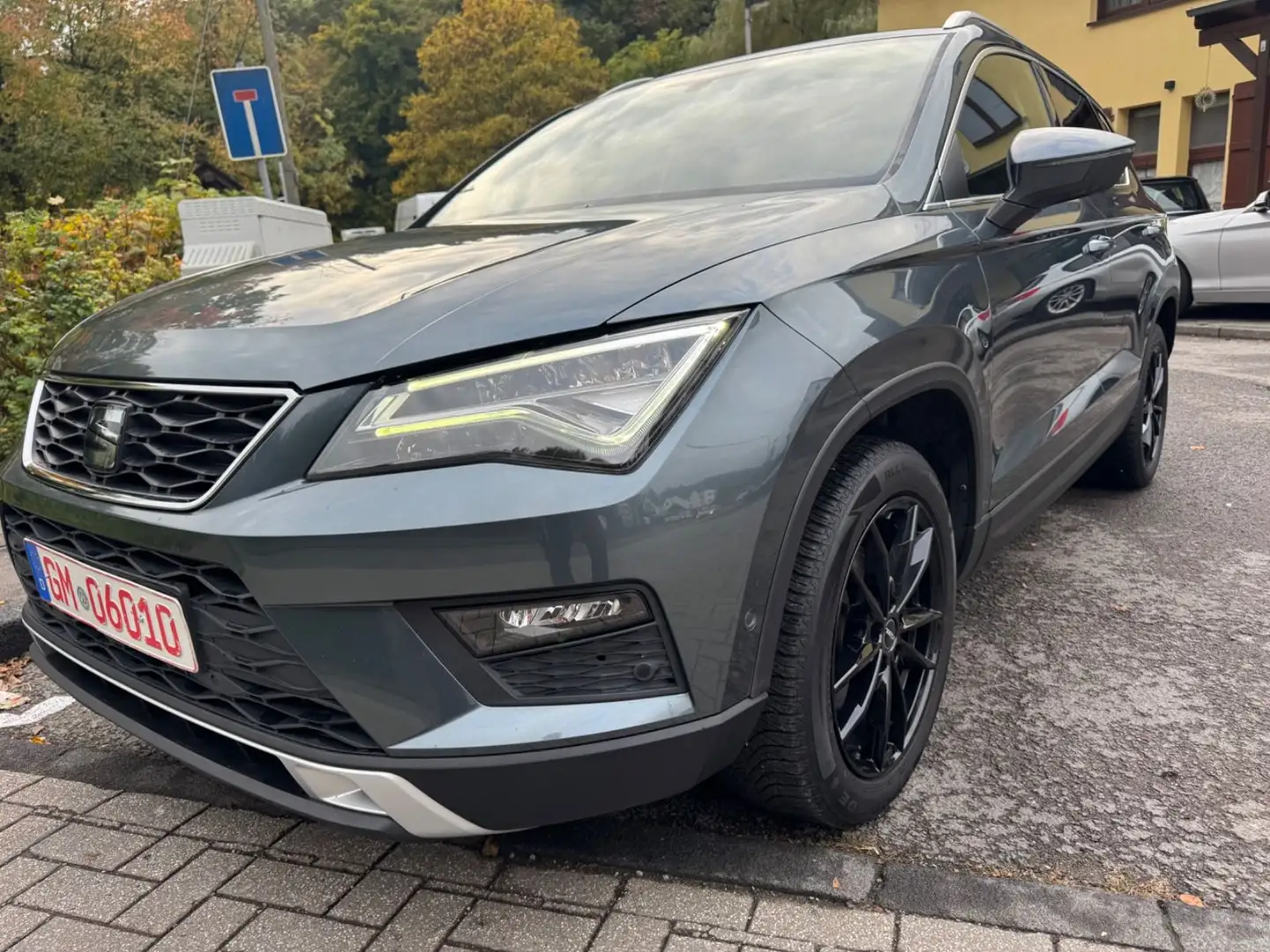 SEAT Ateca StyleNaviFullLedE-KlappePdcv.u.h.AluGarati Grau - 1