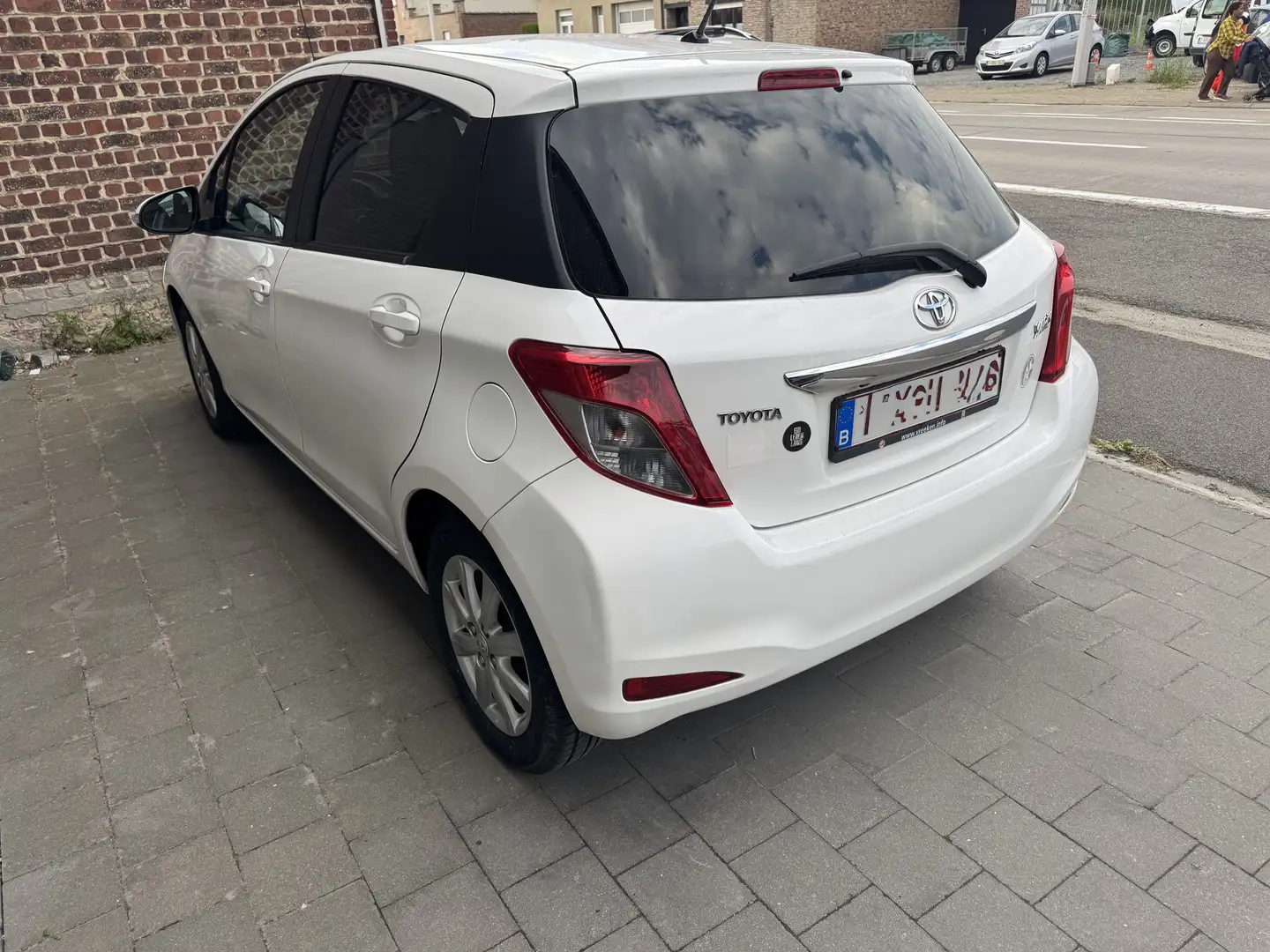 Toyota Yaris 1.0i VVT-i - 1