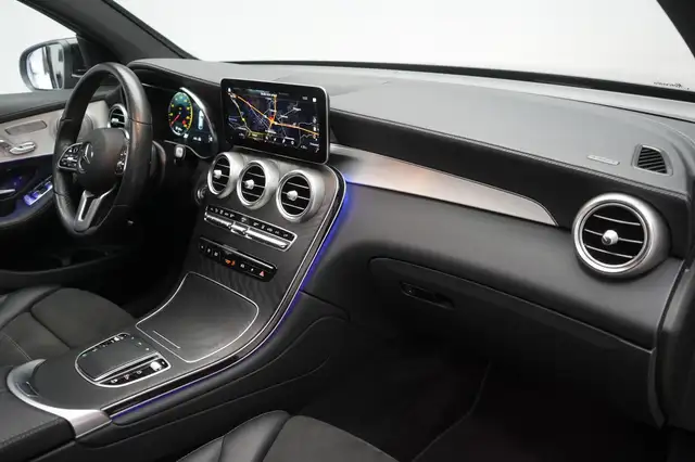 Mercedes-Benz GLC Class view 7