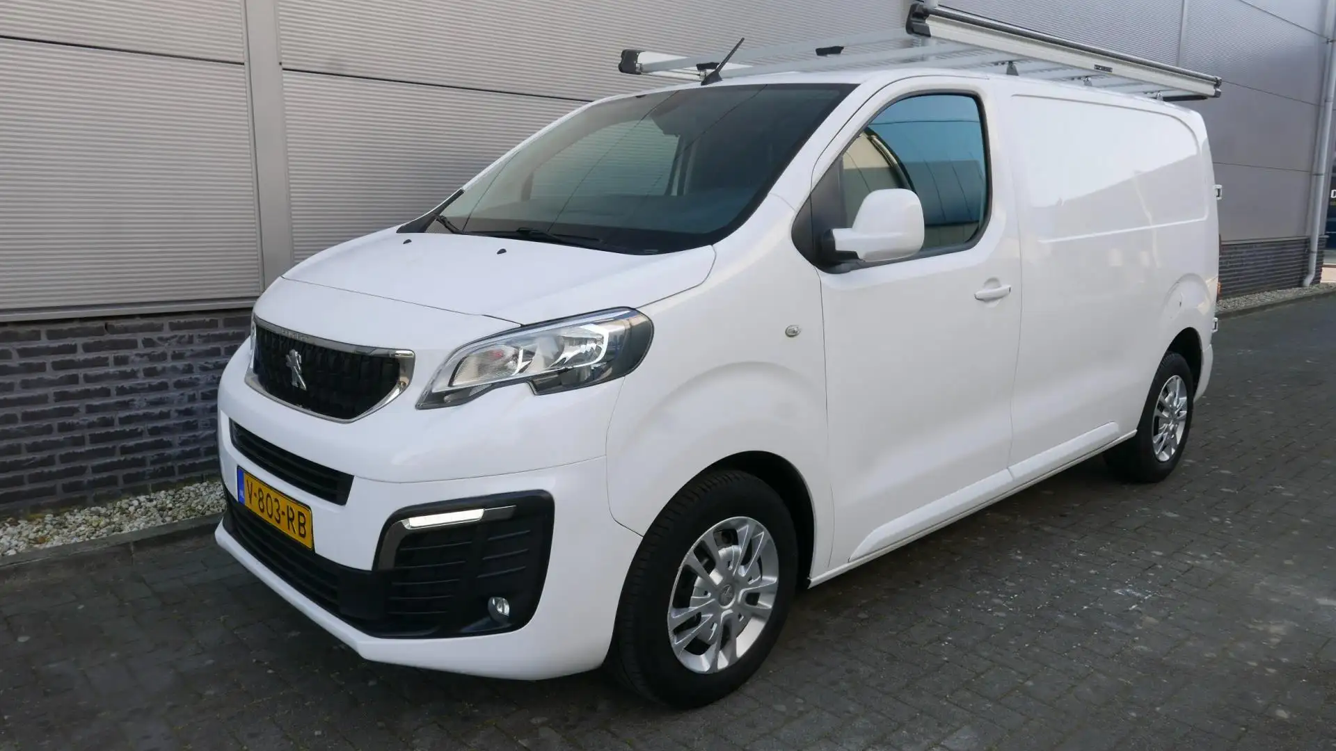 Peugeot Expert 231S 2.0 122 PK BlueHDI 120 Premium Pack AIRCO,NAV Wit - 2