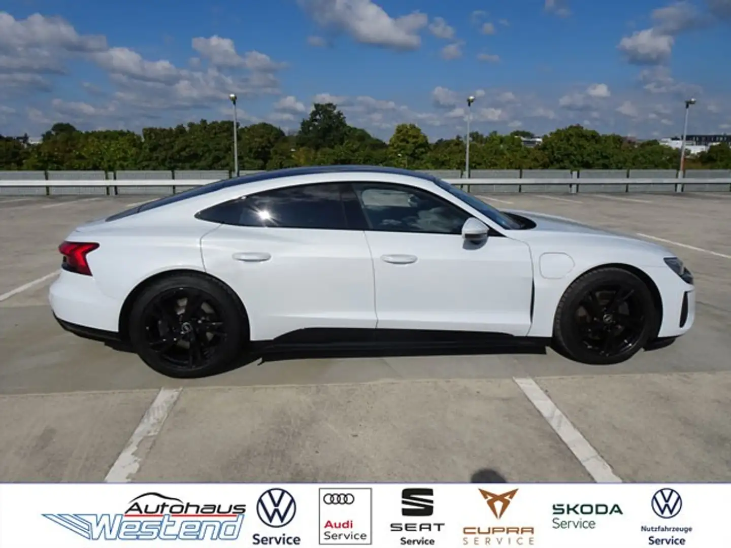 Audi e-tron GT 350kW quattro Leder LED Navi Klima Navi Leder Grau - 2
