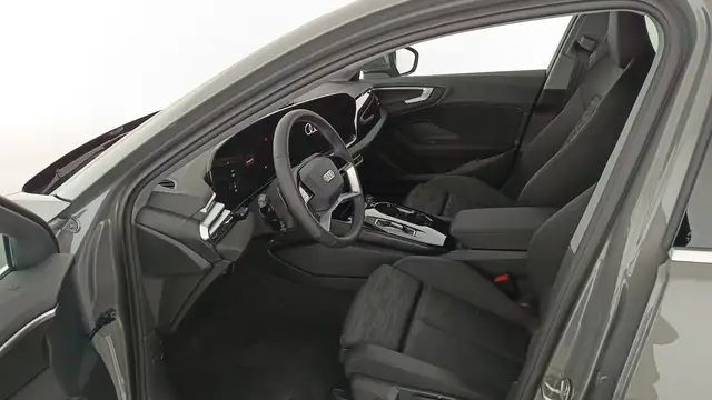 Audi A5 view 9