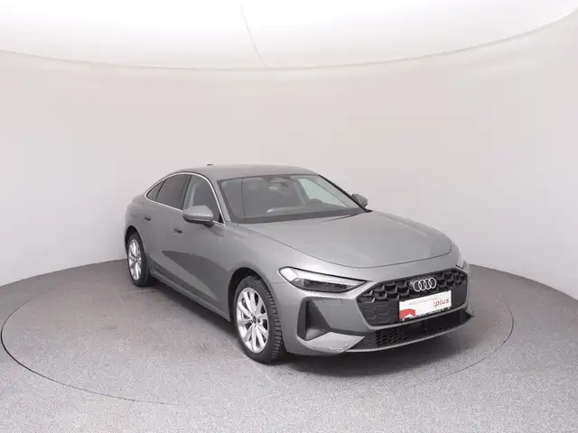 Audi A5 view 2