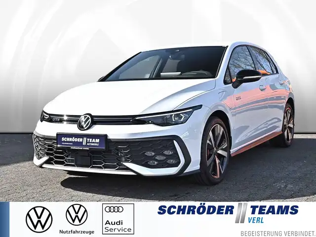 Volkswagen Golf GTE VIII 1.5 eHybrid DSG GTE