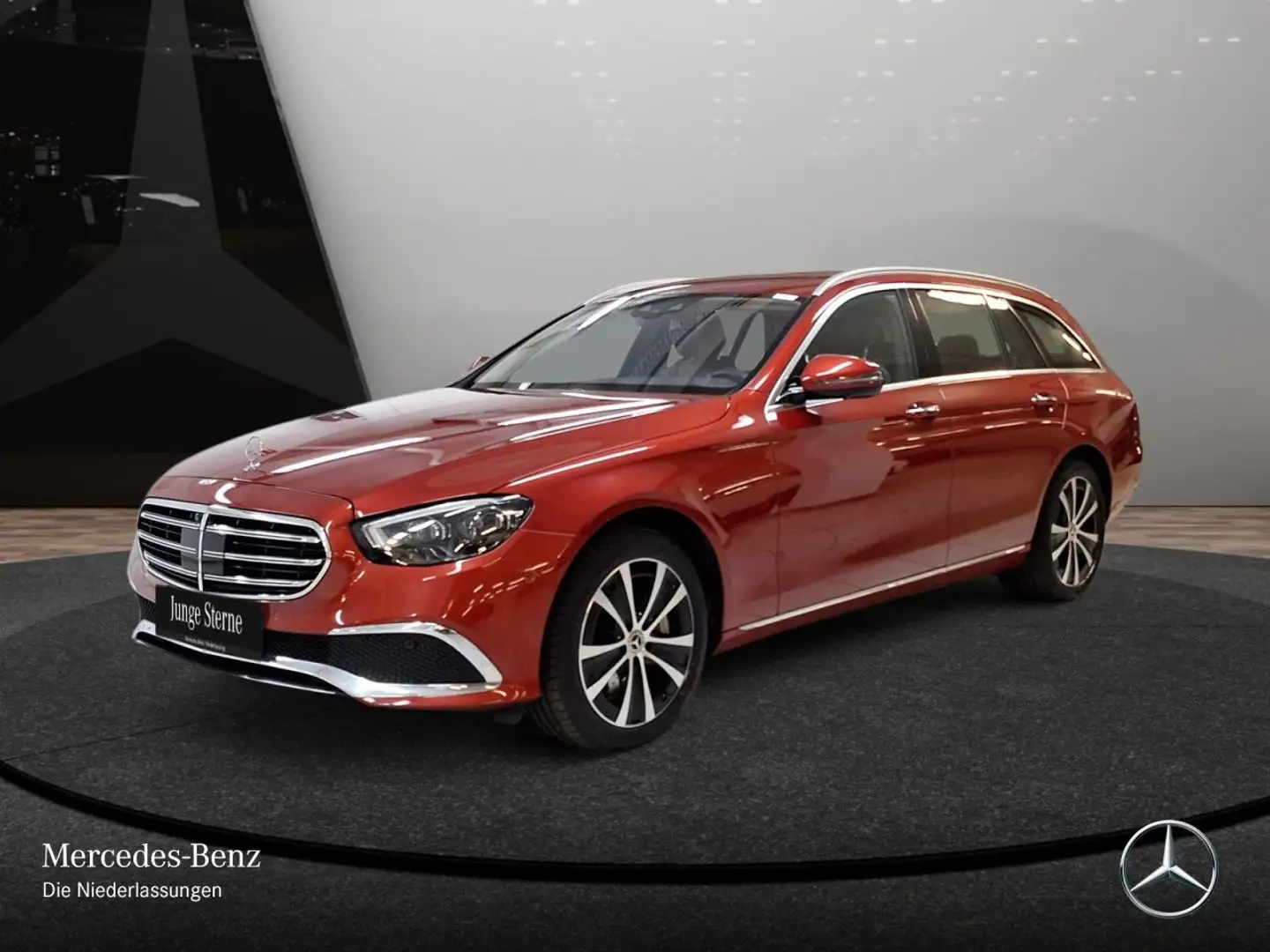 Mercedes-Benz E 300 de T 4M EXCLUSIVE+360+AHK+MULTIBEAM+FAHRASS Rood - 2
