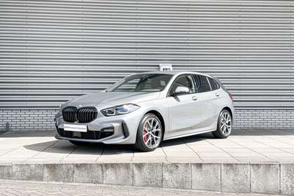 BMW 118 1 Serie 118i | M Sportpakket Pro | Parking Assista