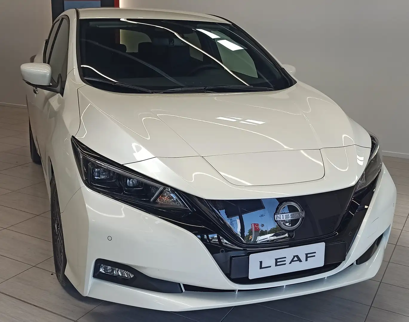 Nissan Leaf Leaf II 40kWh N-Connecta 150cv Bianco - 1