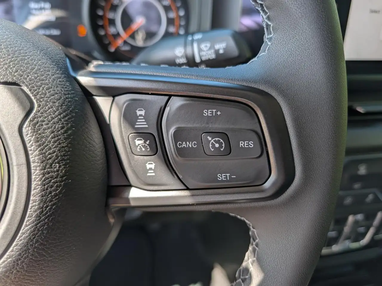Jeep Gladiator photo Jeep Gladiator