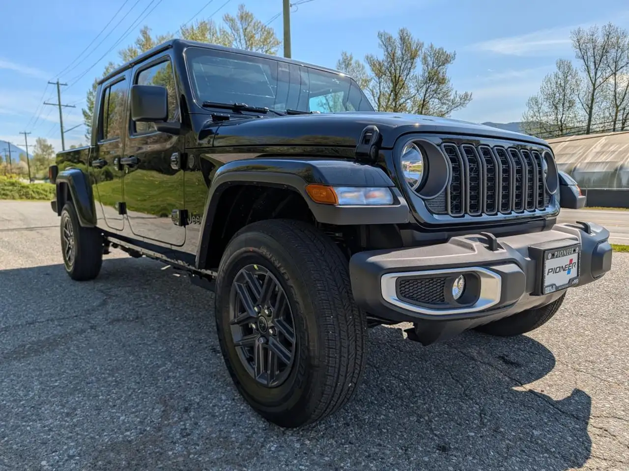 Jeep Gladiator photo Jeep Gladiator