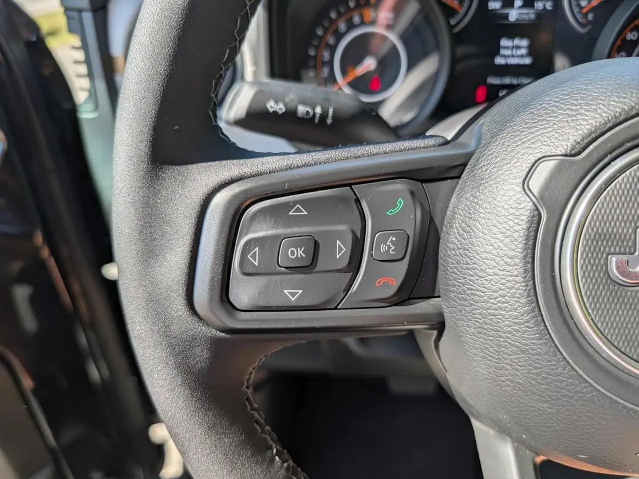Jeep Gladiator photo Jeep Gladiator