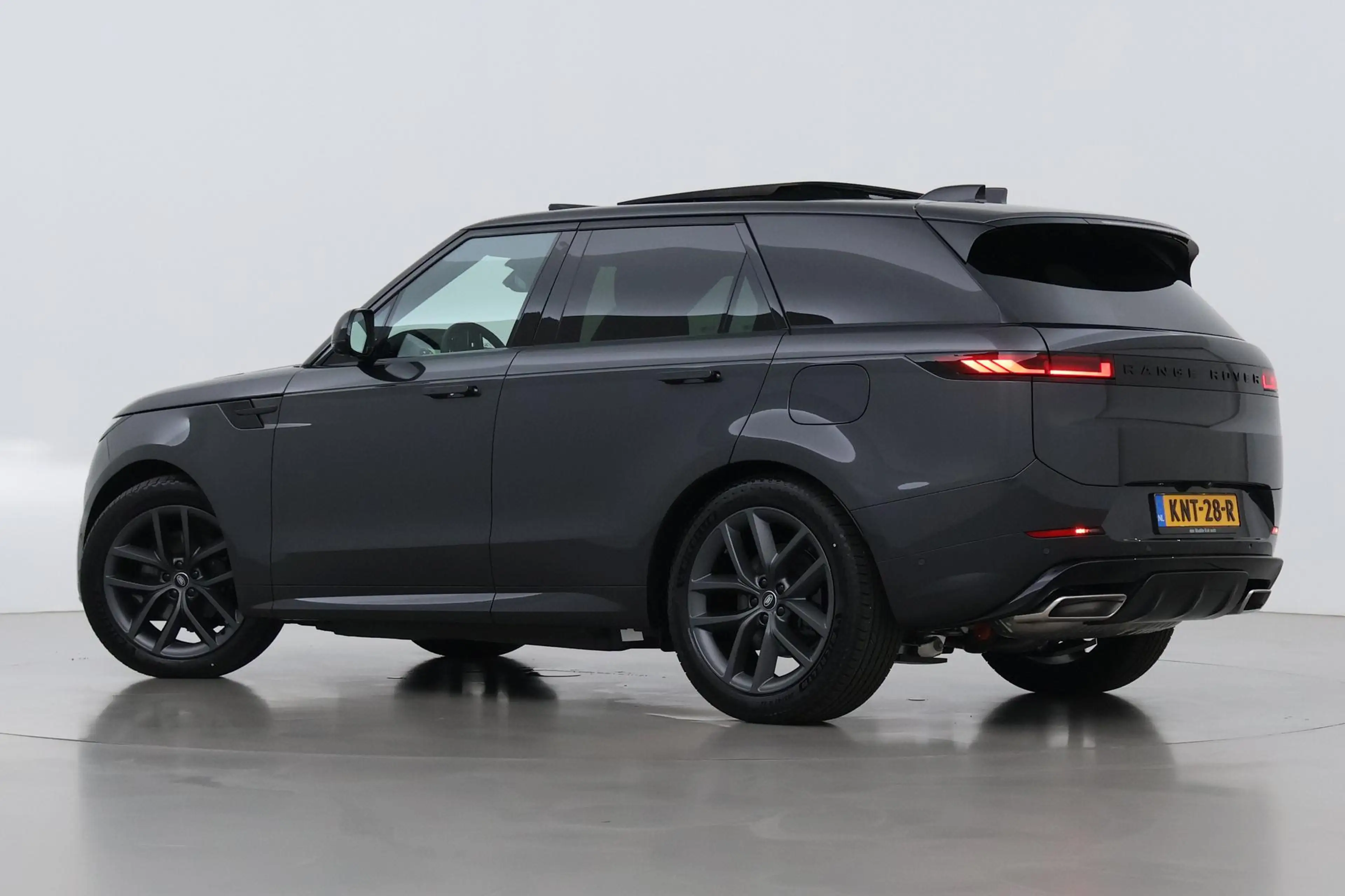 Land Rover Range Rover Sport P460e Dynamic SE | Luchtvering | Panoramadak | Bla — photo 2