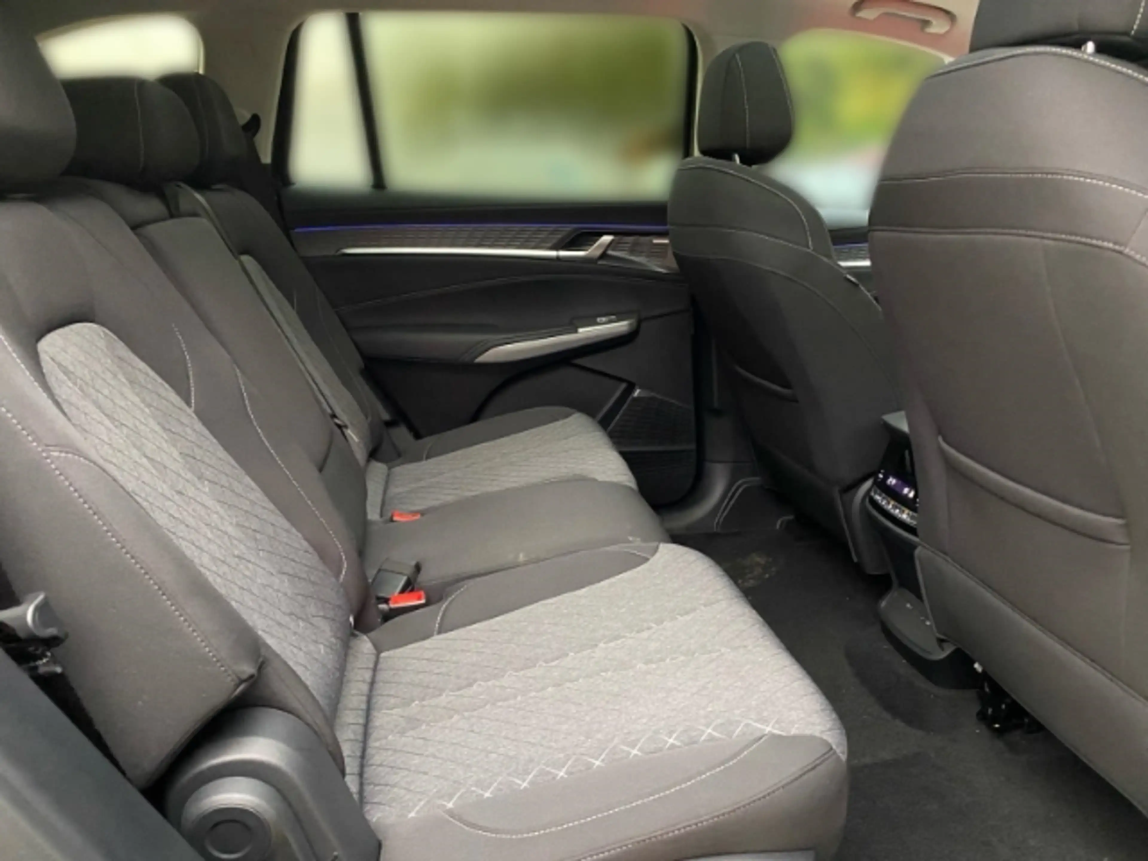 MG MGS9 7 Sitzer COMFORT+Pano+24,7kWh+100km+20Zoll+360 Gra — photo 13