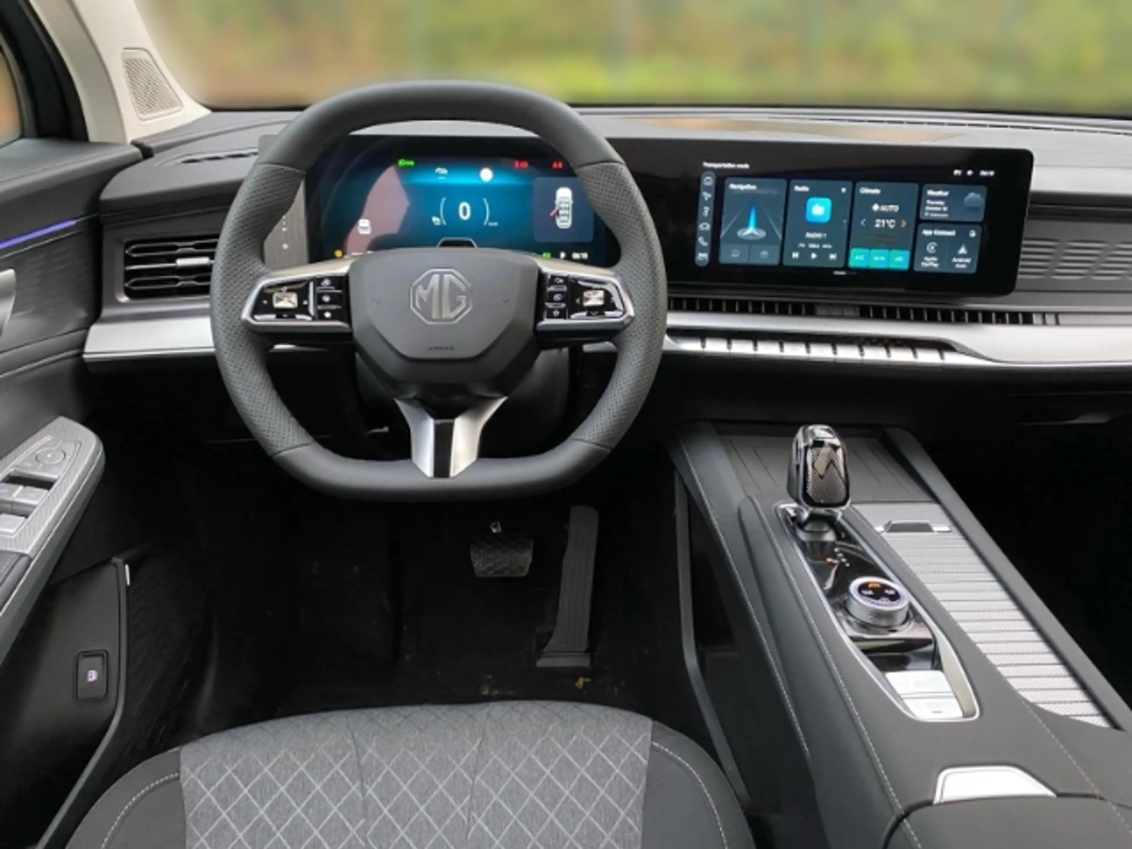 MG MGS9 7 Sitzer COMFORT+Pano+24,7kWh+100km+20Zoll+360 Gra — photo 10