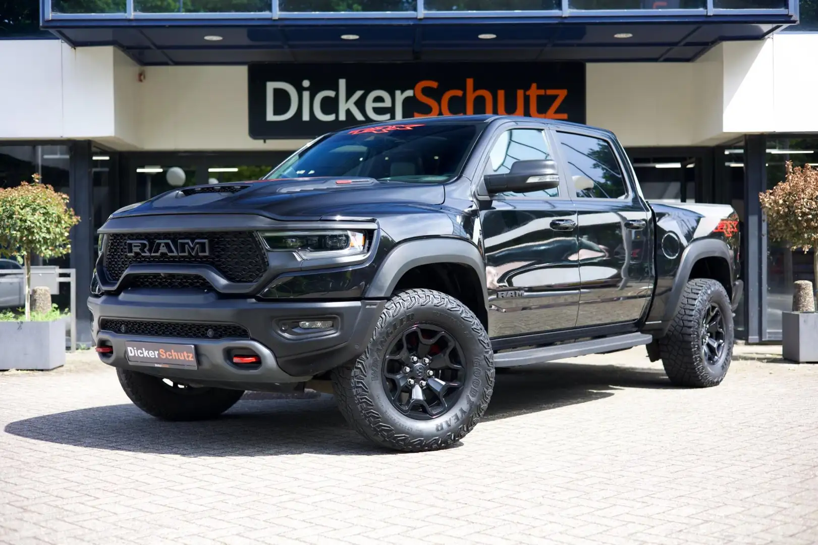 Dodge RAM 1500 TRX. Eerste eigenaar. Historie compleet! Schwarz - 1
