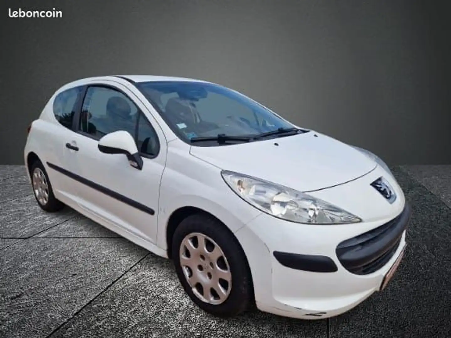 Peugeot 207 1.4 Hdi 70 Société 2010 White - 2
