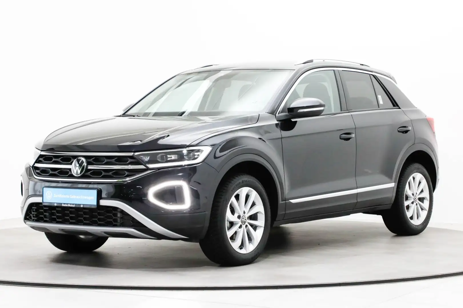 Volkswagen T-Roc 1.5 TSI DSG Style AHK Virtual ACC Navi SHZ Schwarz - 2