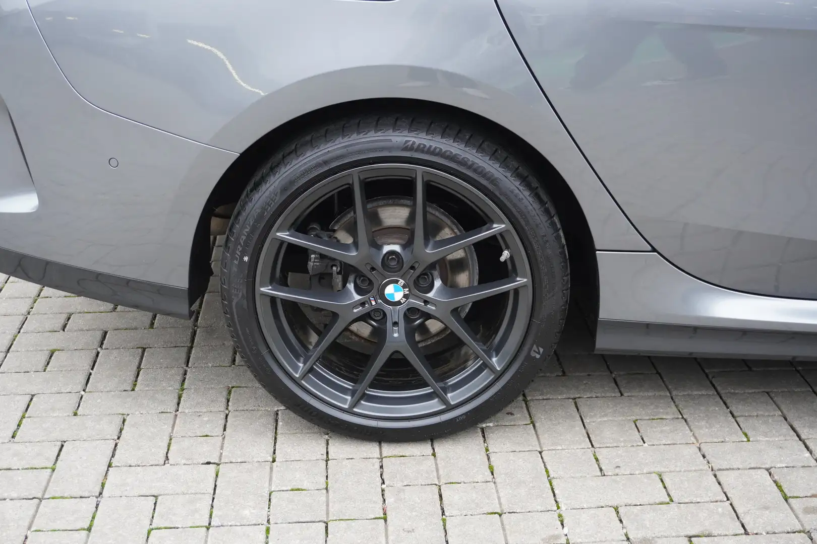 BMW 218 i Gran Coupé M Sport Automatik Kamera Navi 18" M-F Grau - 2