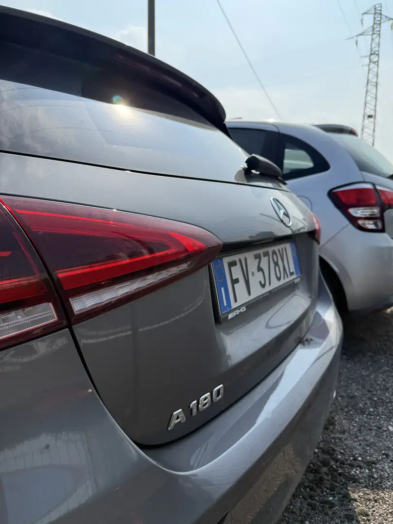 Mercedes-Benz A 180 Premium auto AMG - 1