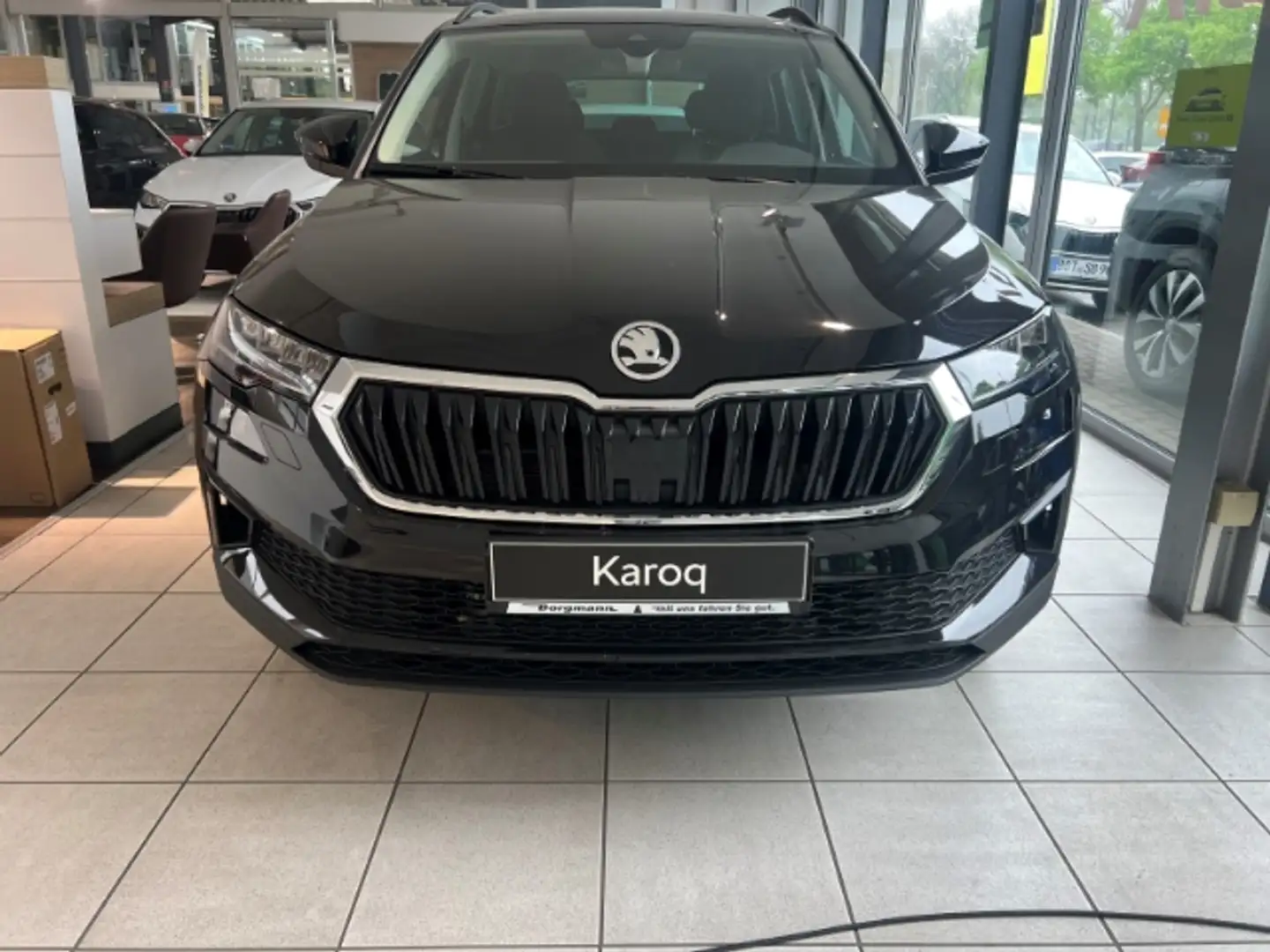 Skoda Karoq 1.5 TSI ACT EU6e Selection 1,5TSI 110kW 6-Gang Dig Noir - 2