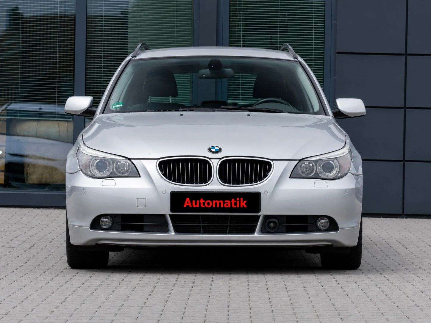 BMW 550