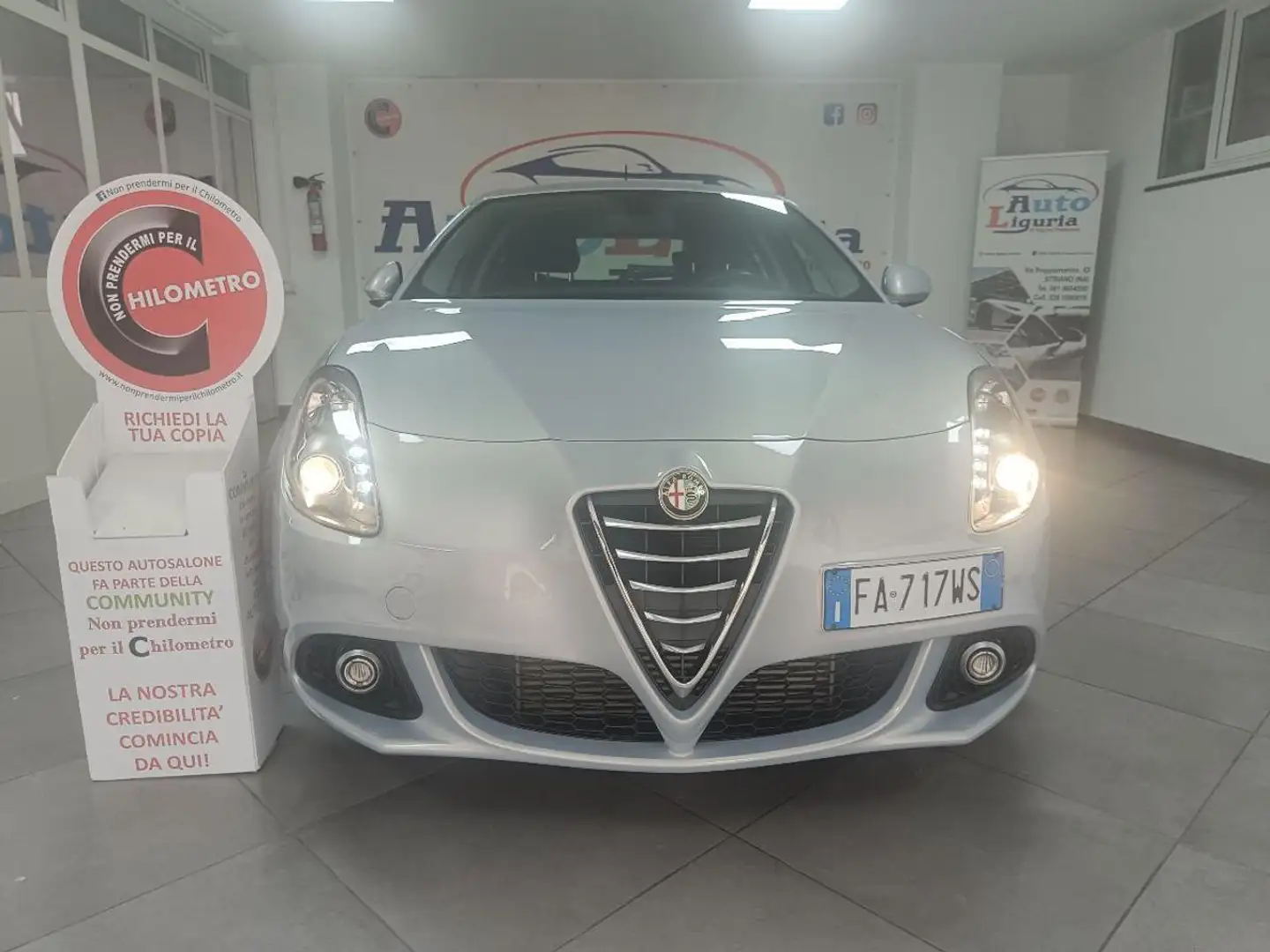 Alfa Romeo Giulietta 2.0 JTDm-2 150 CV Distinctive Grigio - 2