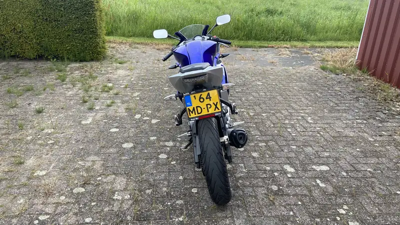 Yamaha YZF-R125 - foto 4