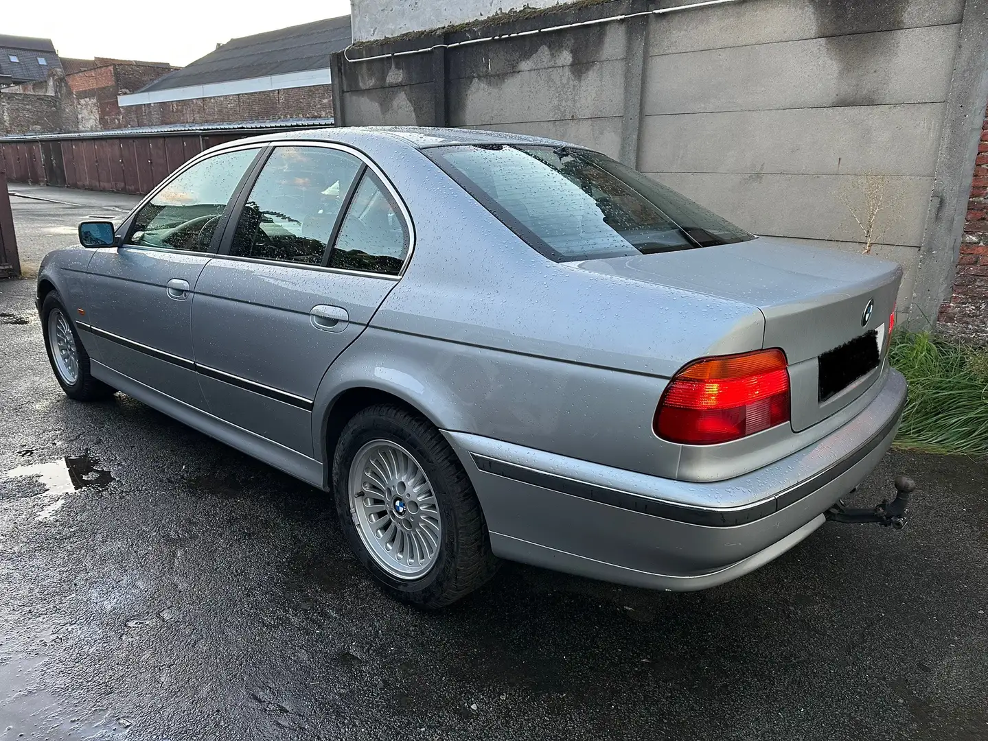 BMW 528 i E39 Zilver - 2