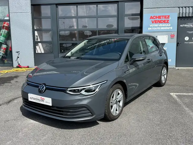 Volkswagen Golf view 3