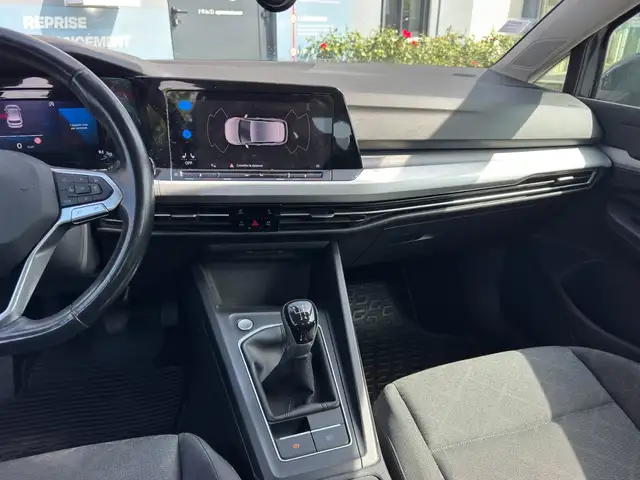 Volkswagen Golf view 13