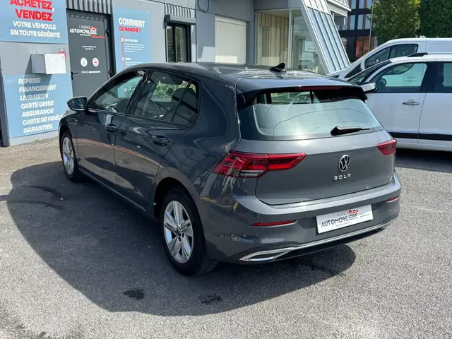 Volkswagen Golf view 5