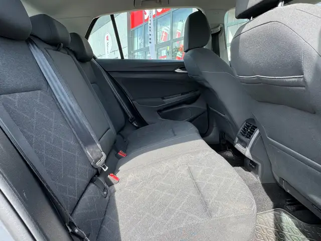 Volkswagen Golf view 10