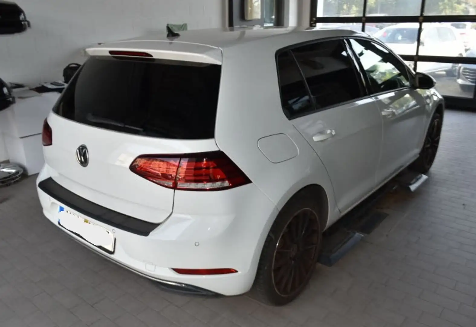 Volkswagen Golf VII 1.4 TSI DSG Comfortline APP ACC SHZ Weiß - 2