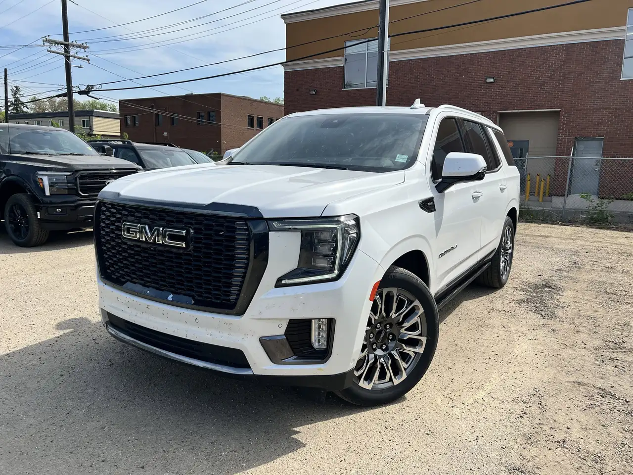 GMC Yukon снимка GMC Yukon