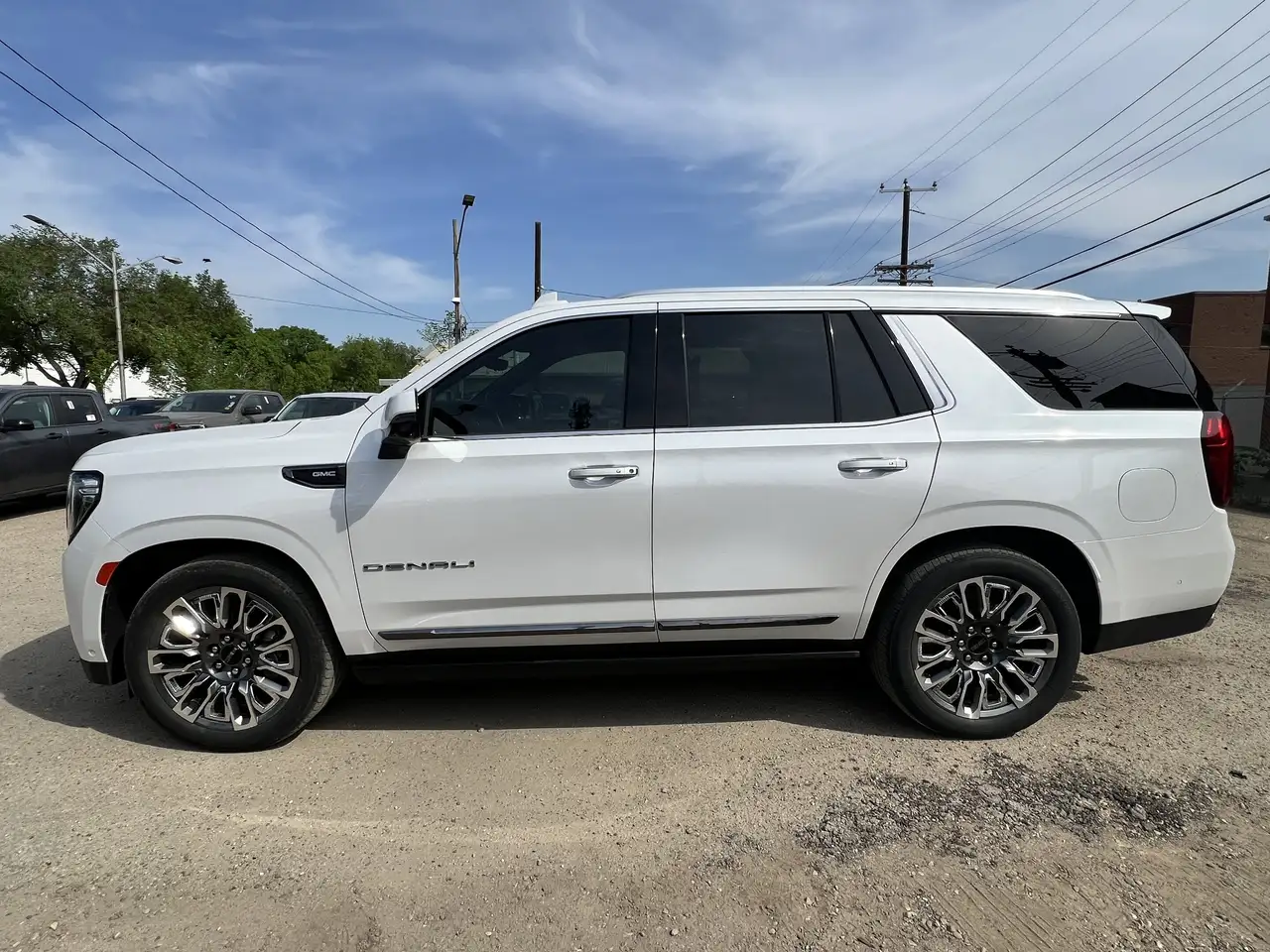 GMC Yukon снимка GMC Yukon