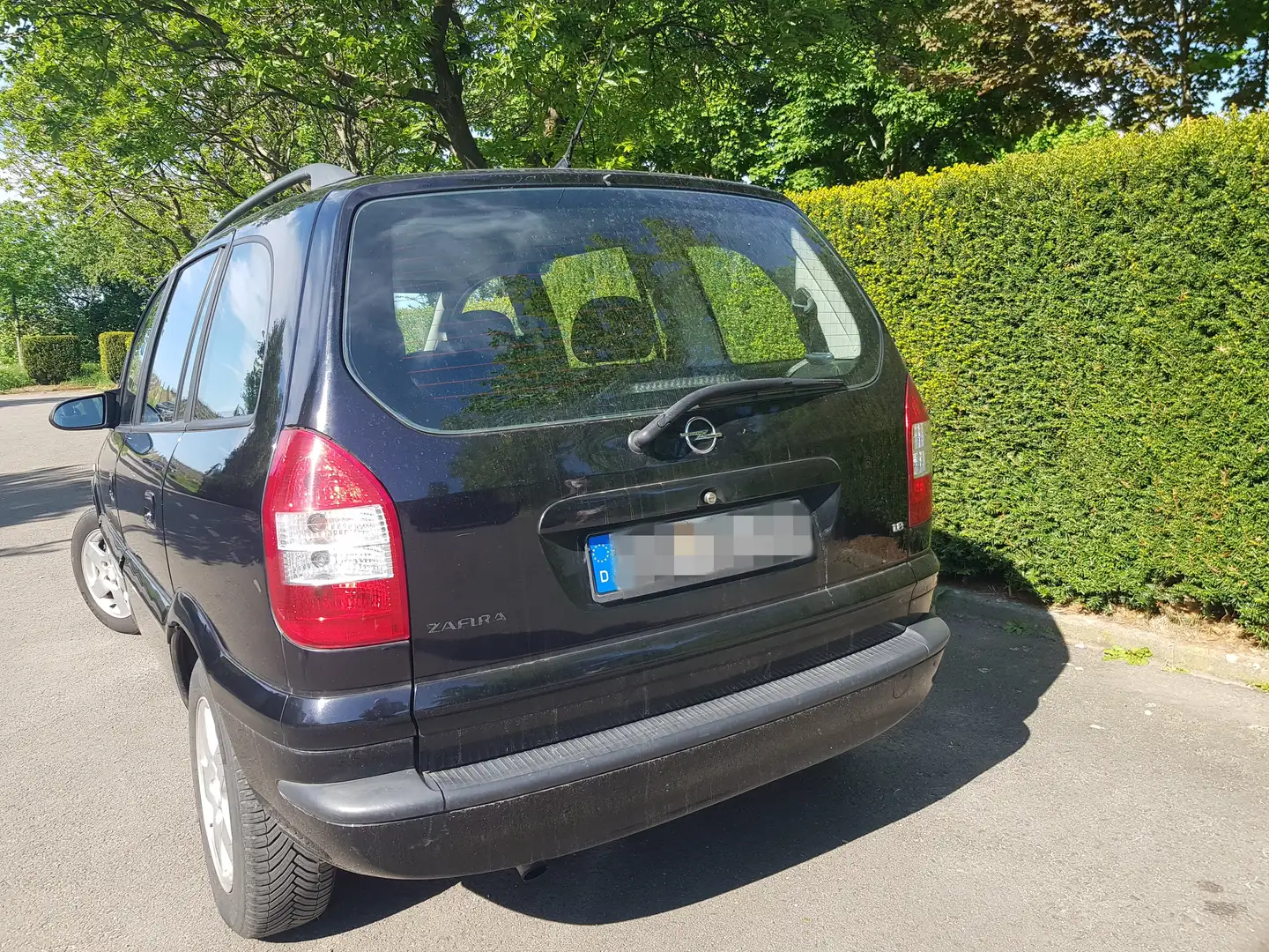 Opel Zafira Zafira 1.8 Elegance Černá - 2