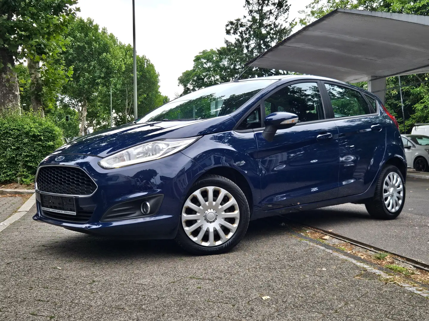 Ford Fiesta Celebration Scheckheft gepflegt Klima GuterZustand Blau - 1