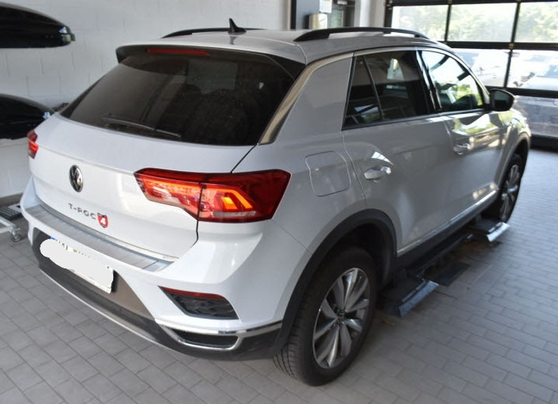 Volkswagen T-Roc 1.5 TSI DSG Style AHK LED NAVI ACT.INFO ACC — photo 2