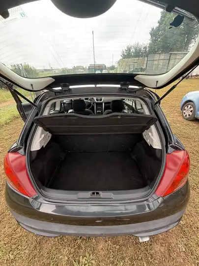 Peugeot 207 1.4i 16v X-Line 2007
