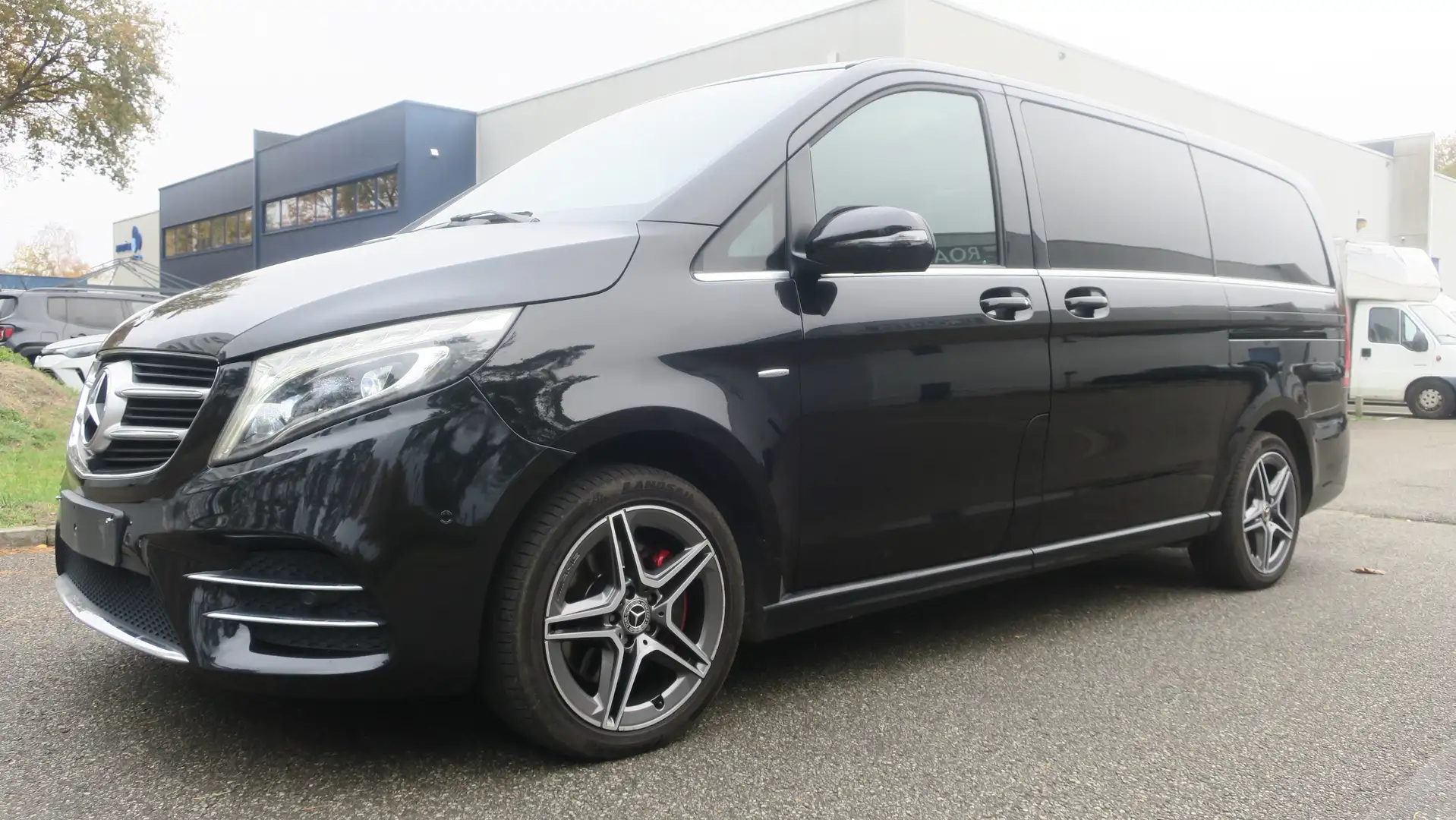 Mercedes-Benz V 250 (BlueTEC) d  7G-TRONIC Avantgarde  AMG "Pano-Dak" Noir - 1