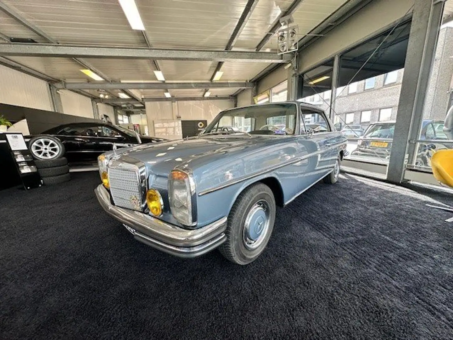 Mercedes-Benz CE 280 Blau - 1