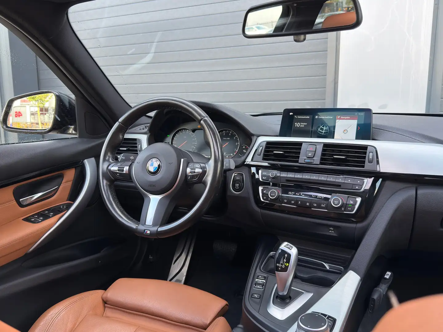 BMW 318 3-serie Touring 318i M Sport| Schuifdak / 2019 / C Noir - 2