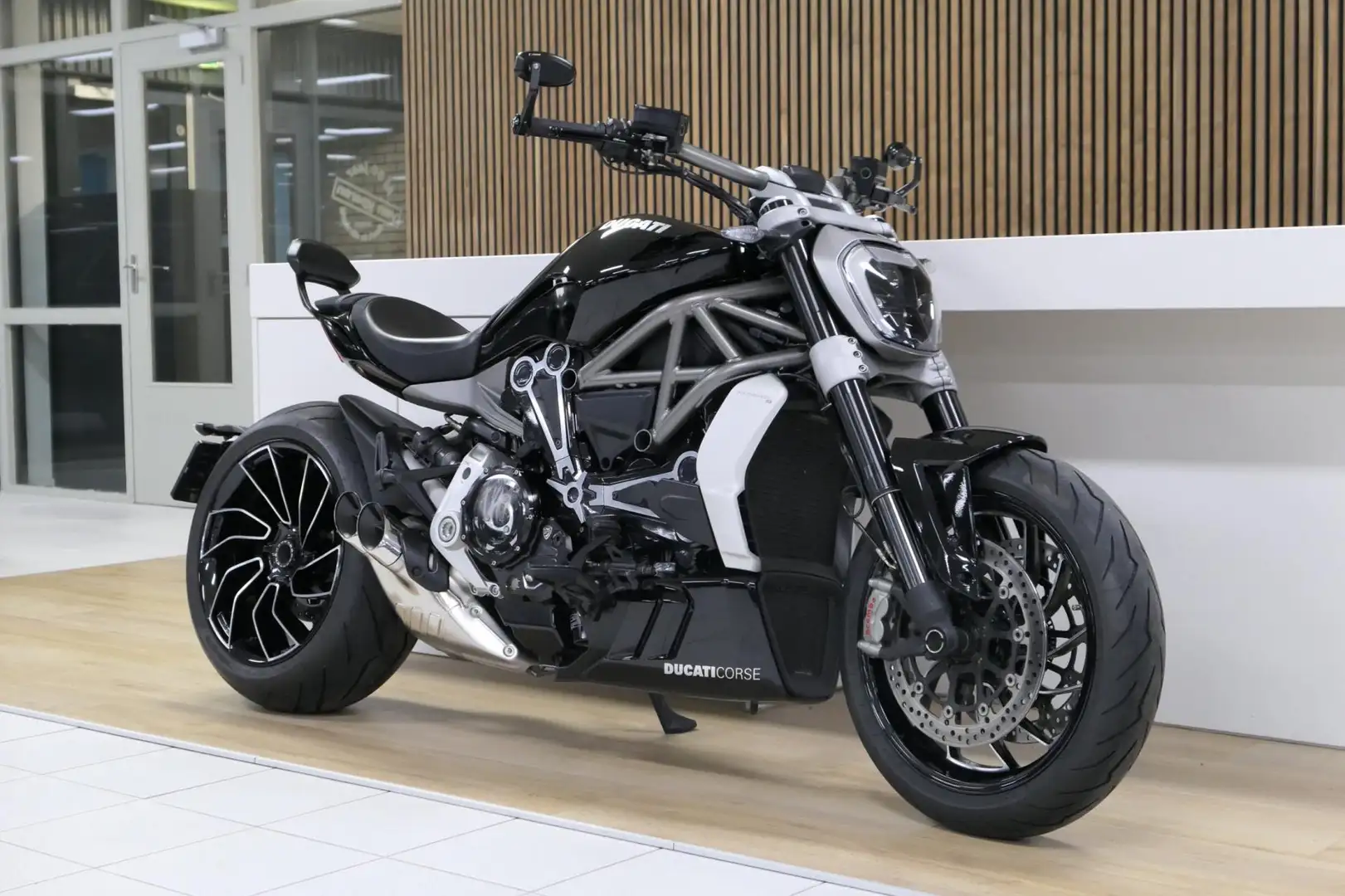 Ducati XDiavel Tour S CNC Racing CNC koppeling Zwart - 1