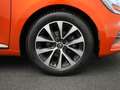 Renault Clio TCe 100 Intens - All seasonbanden Orange - thumbnail 23