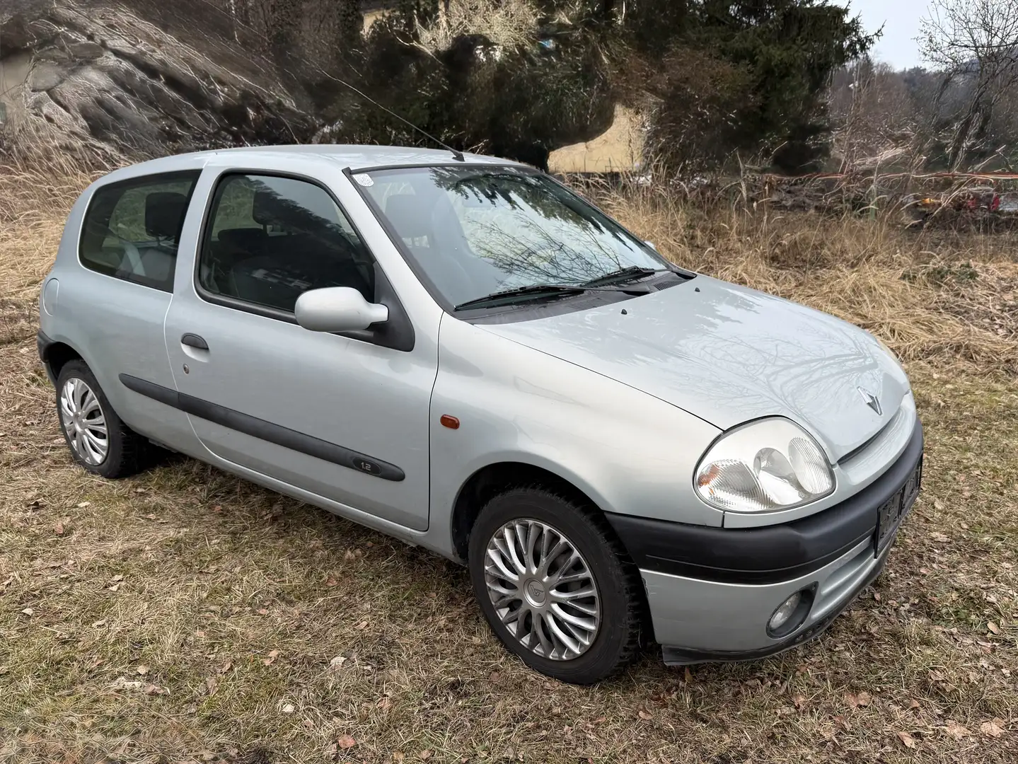 Renault Clio Sign 1,2 Erstbesitz - 1
