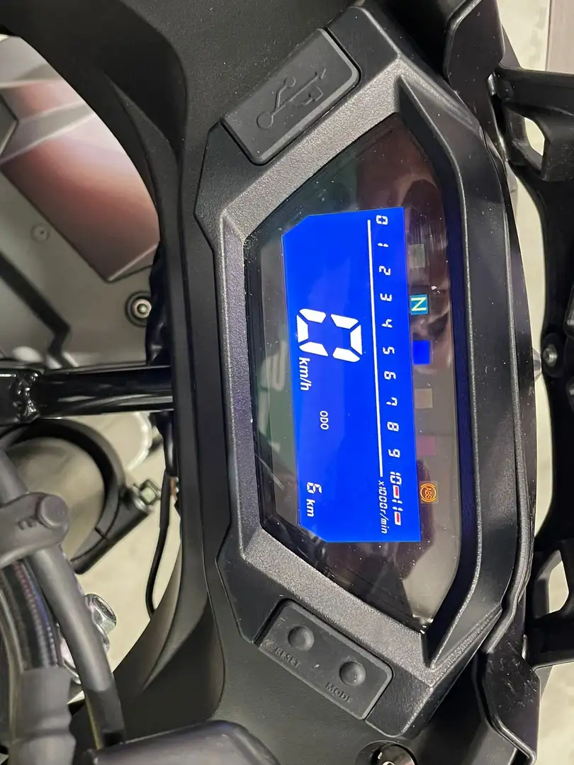Voge 300R ** Noleggiala a 20 euro al giorno** Jaune - 2