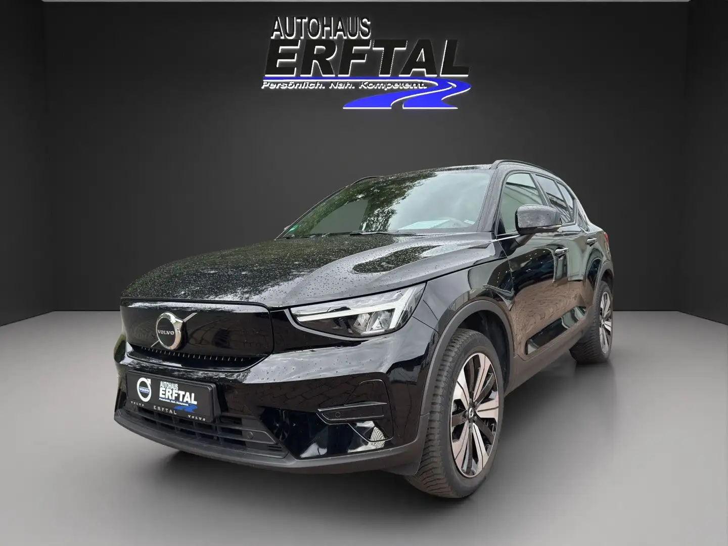 Volvo XC40 Plus Recharge Pure Electric 2WD Schwarz - 1