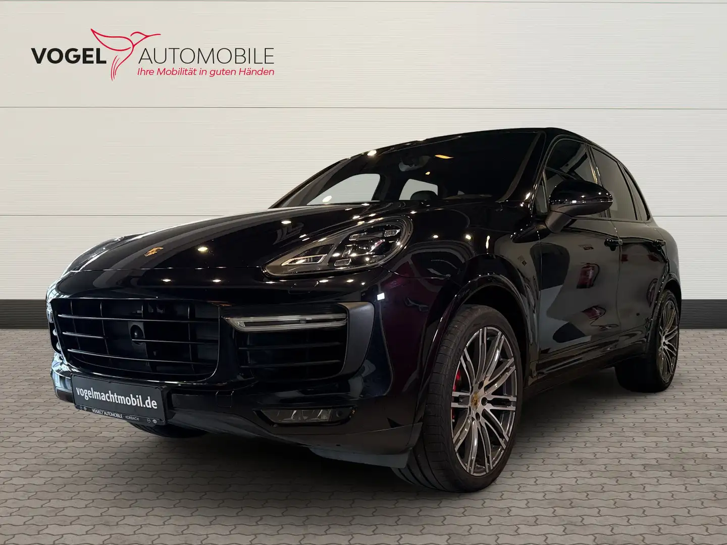 Porsche Cayenne Turbo +4x4+LED+Kam.+Navi+ACC+ParkAss+SD Чорний - 1