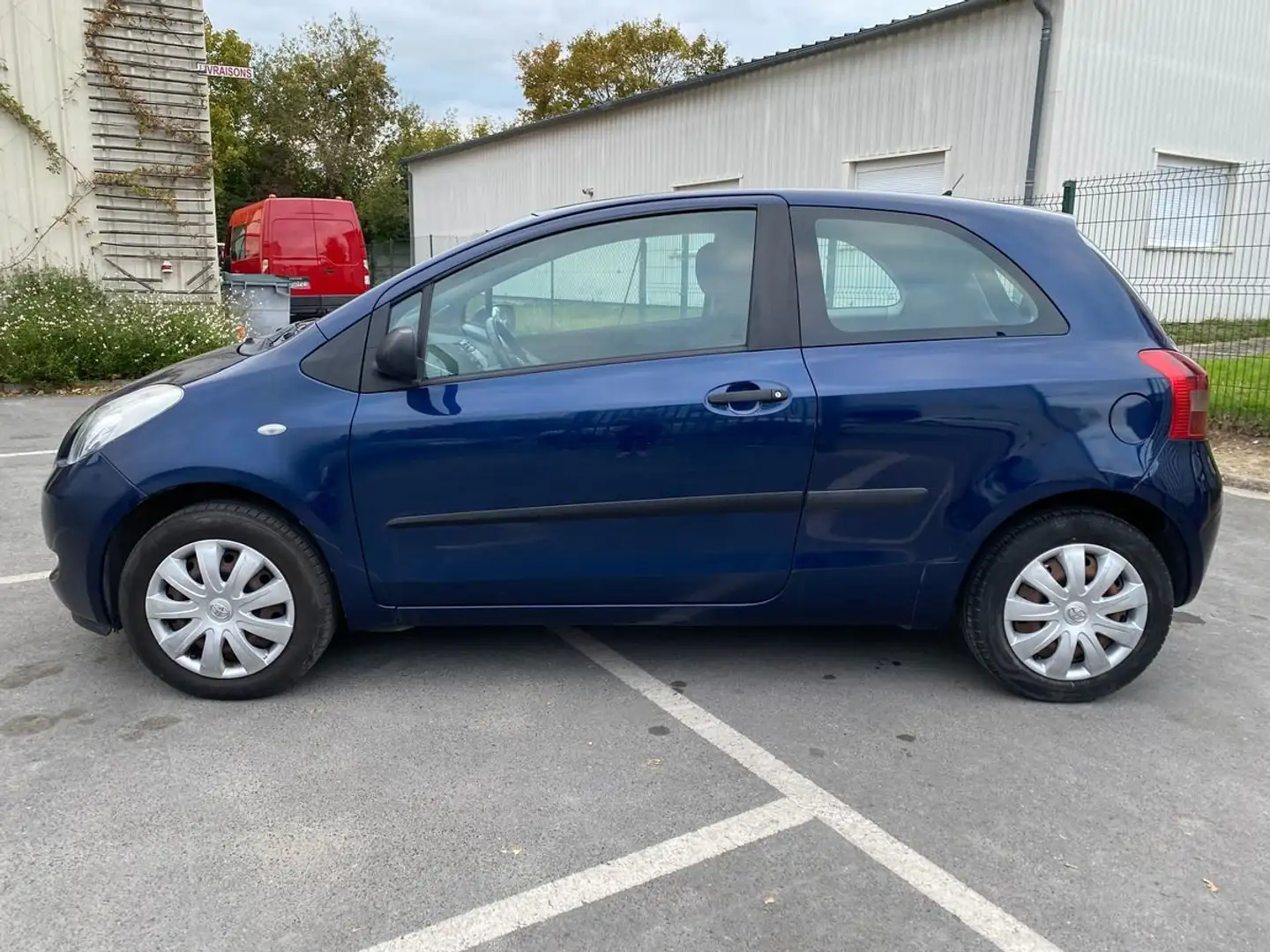 Toyota Yaris ii 1.0 69ch Niebieski - 2