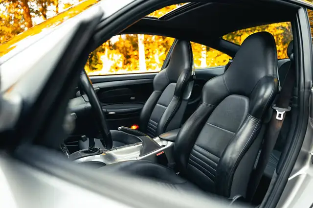 Porsche 911 view 15